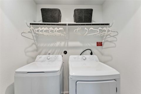 Tiny photo for 4821 Peanut Butter And Jelly Drive, Houston, TX 77048 (MLS # 21420723)