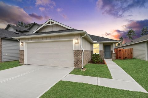 Photo of 18720 Loom Drive, Conroe, TX 77306 (MLS # 28795911)