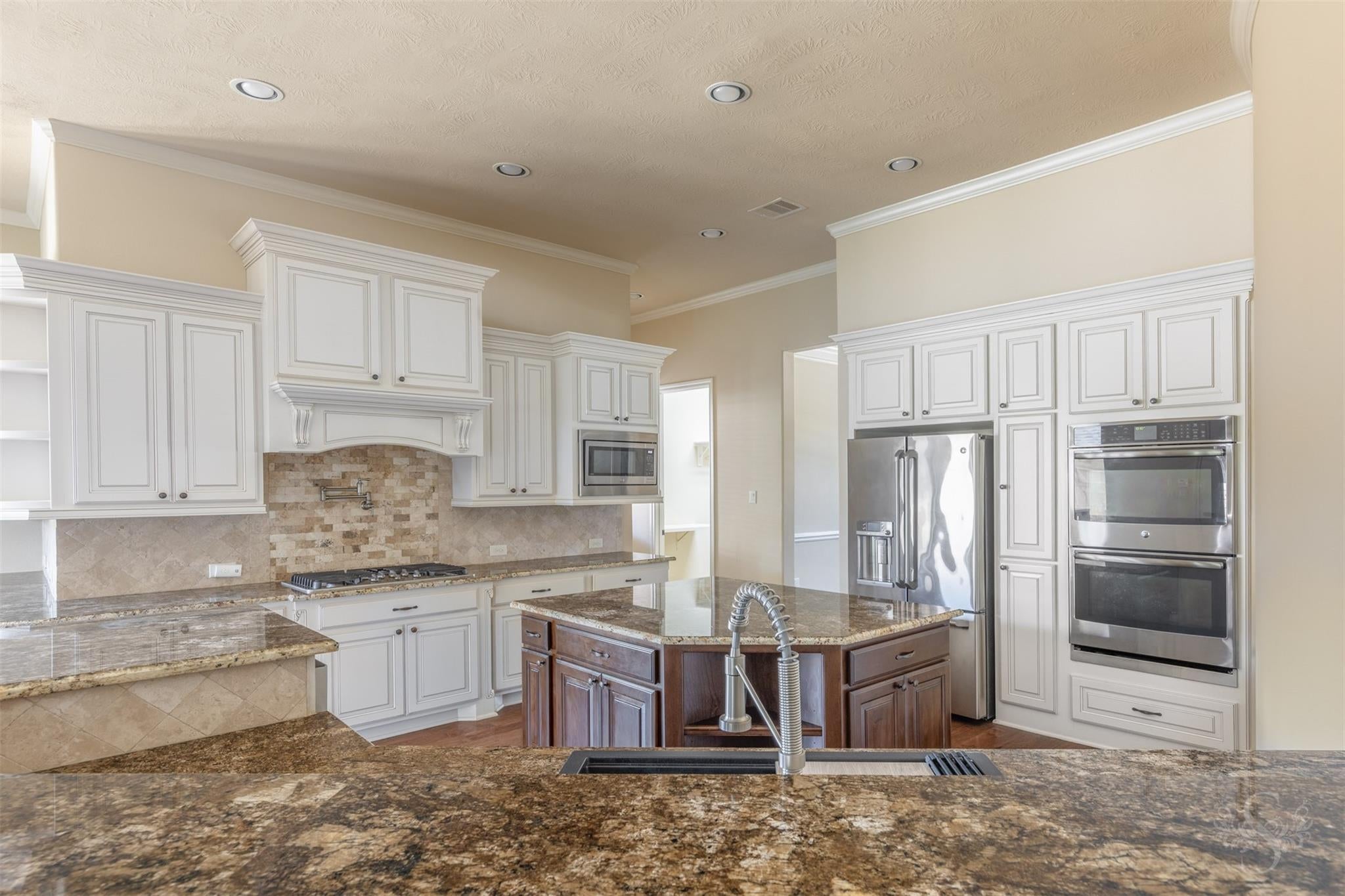 5803 Mustang Ridge Lane