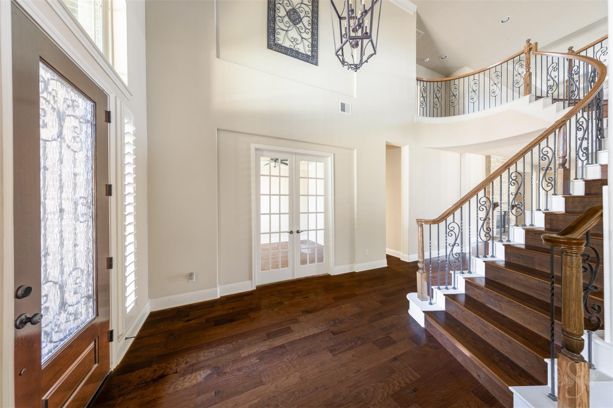 5803 Mustang Ridge Lane