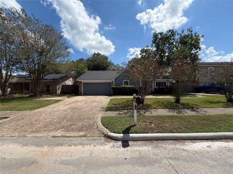 Photo of 20006 Timber Forest Drive, Humble, TX 77346 (MLS # 13886110)