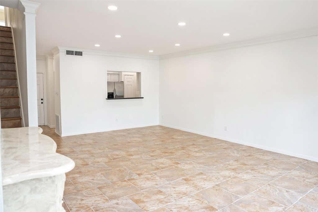 Photo of 290 Wilcrest Drive, Houston, TX 77042 (MLS # 57006783)