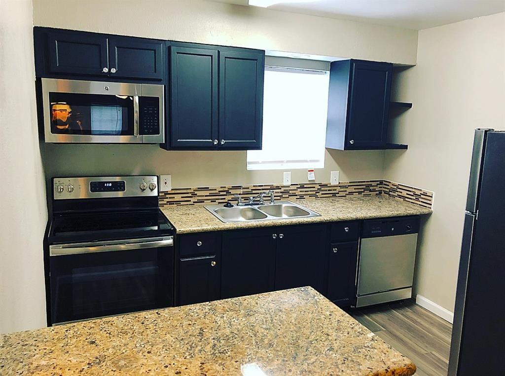 3700 Pine Manor Lane 8