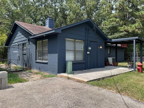 619 Lakeville Drive Kingwood TX 77339