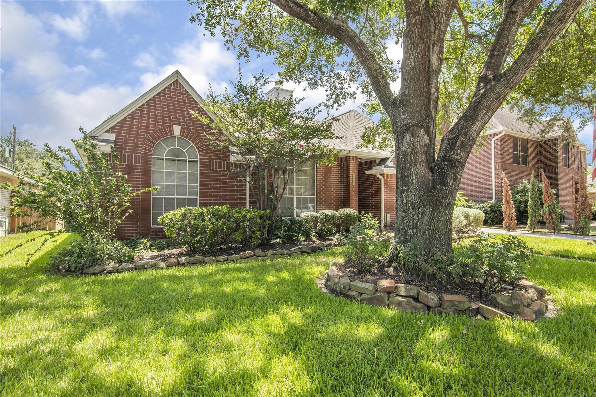 3305 Greenwood Place