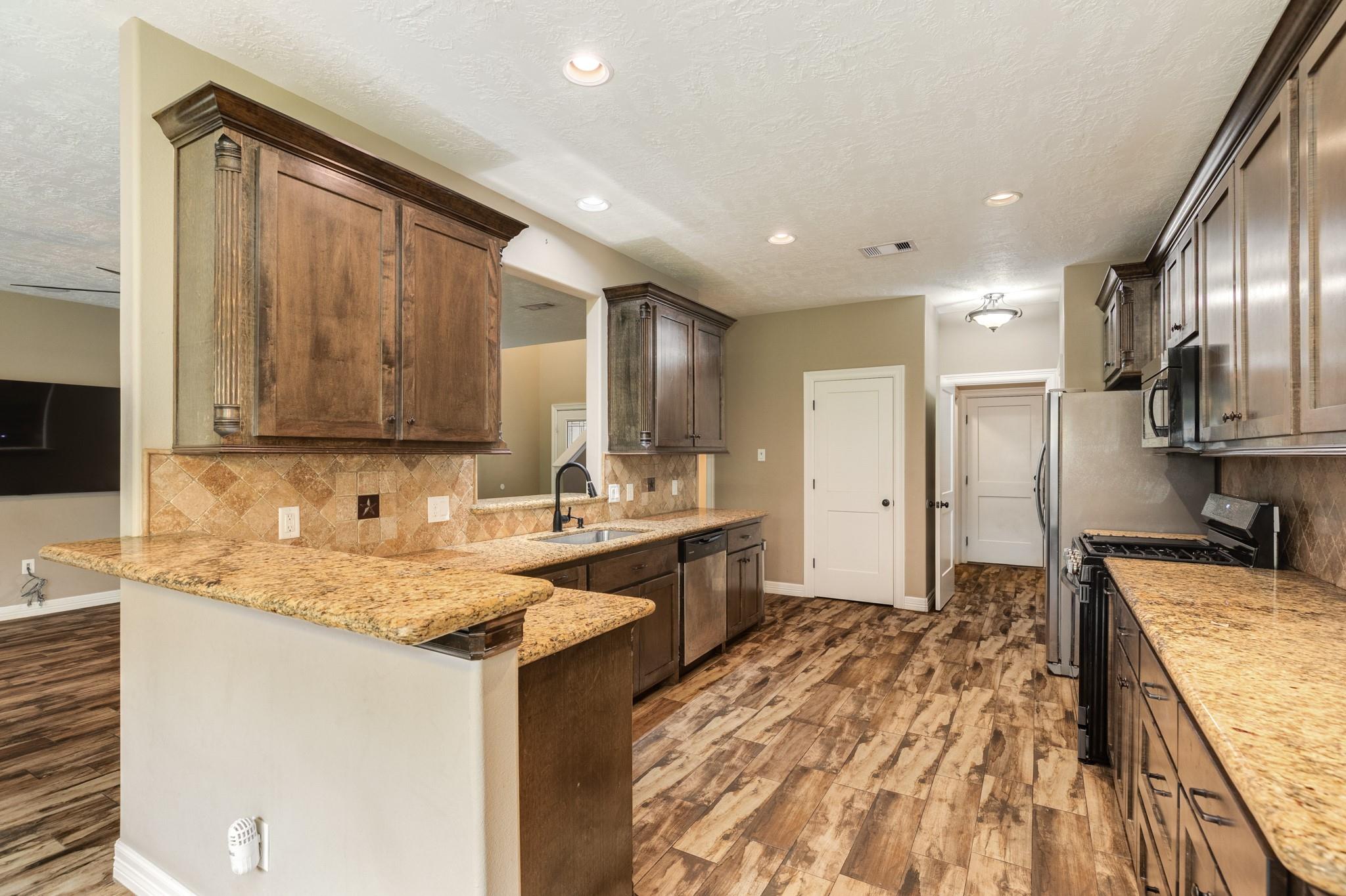 2426 Ridgewood Drive