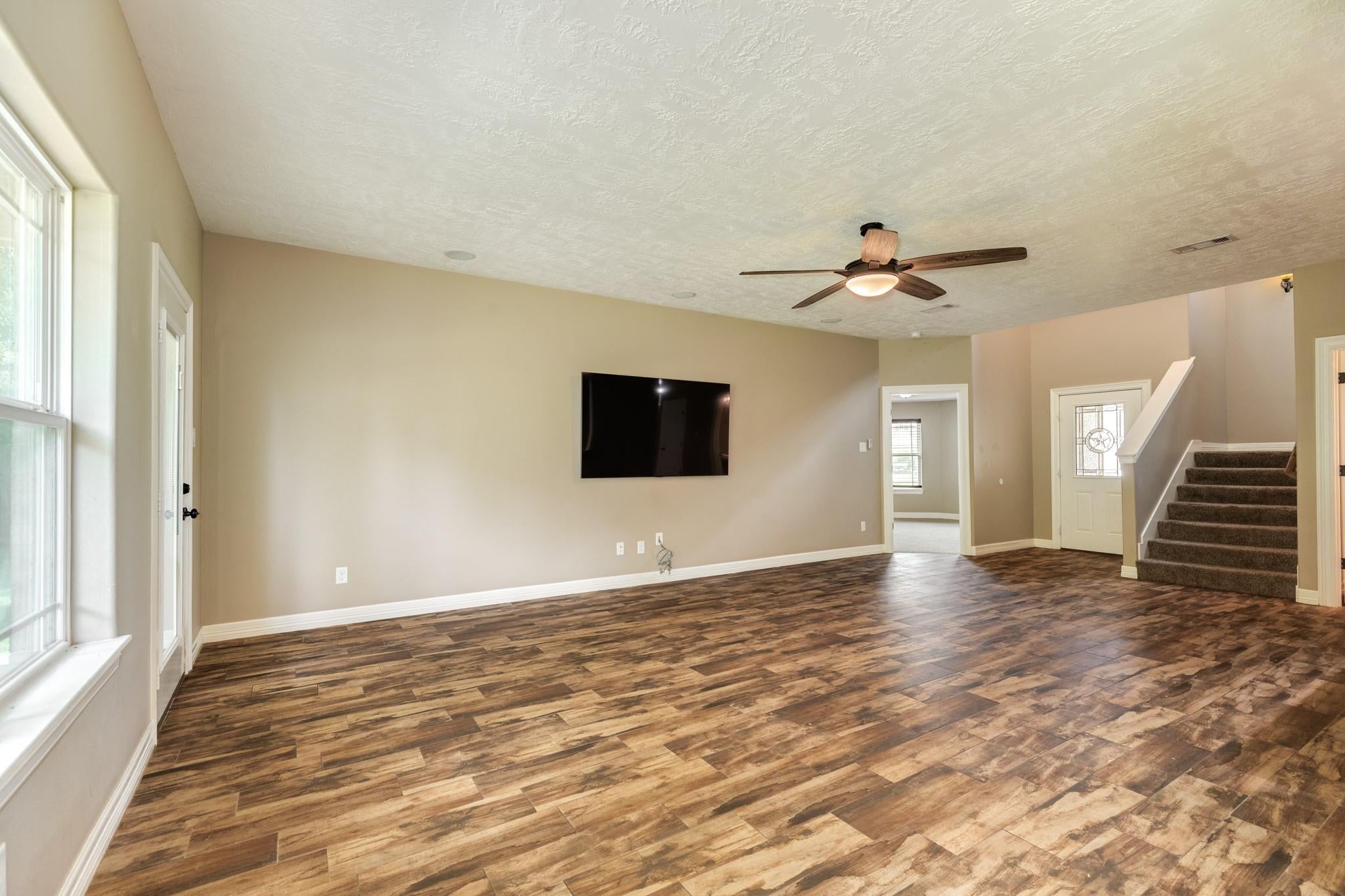 2426 Ridgewood Drive