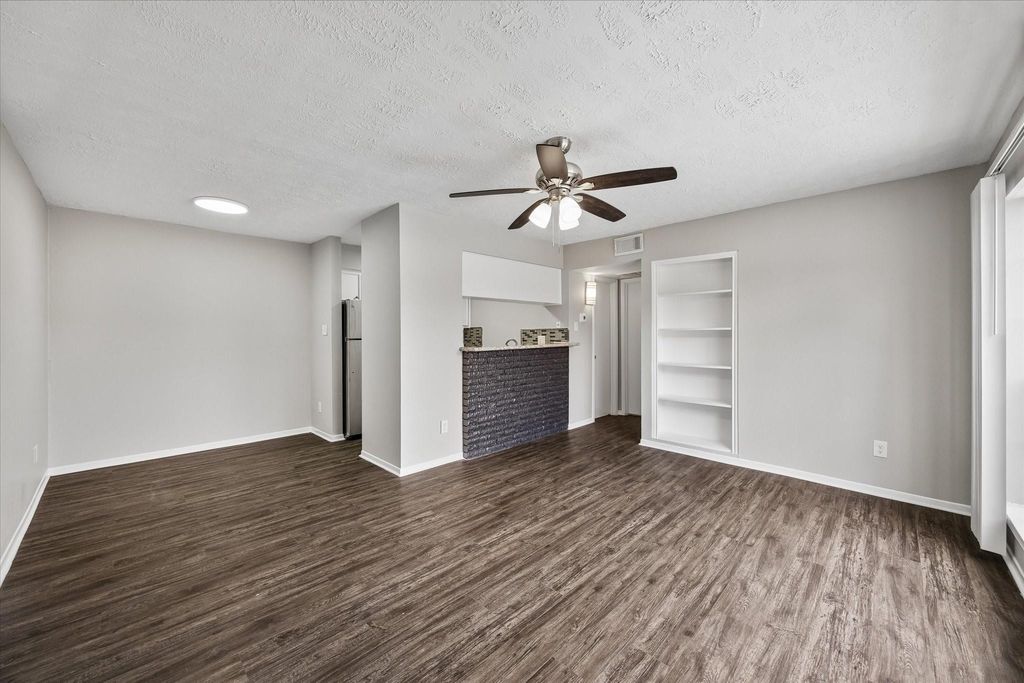 Photo of 201 Emerson Street #20, Houston, TX 77006 (MLS # 17288617)