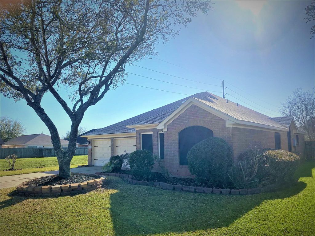 Photo of 4730 Hardwood Glen Drive, Fresno, TX 77545 (MLS # 5301845)