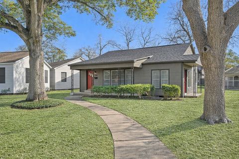 Photo of 1509 Mulcahy Street, Rosenberg, TX 77471 (MLS # 20526137)