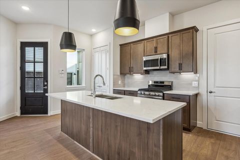 Photo of 6521 Rena Street, Houston, TX 77092 (MLS # 71924137)