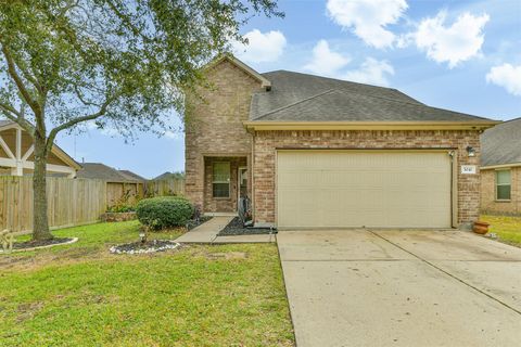 3041 Heather Grove Ln Dickinson TX 77539