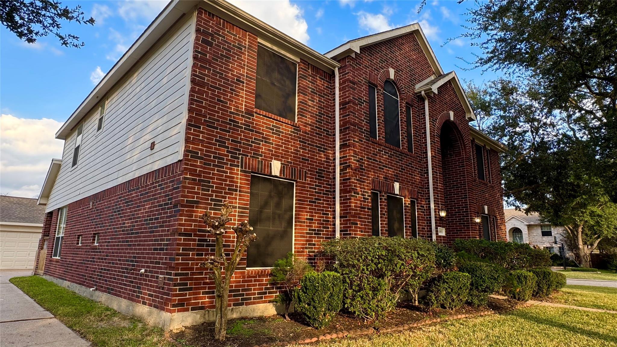 14902 Rock Mill Lane