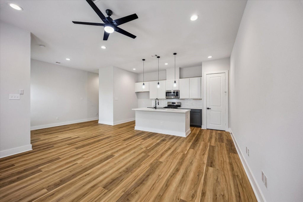 Photo of 13163 Perennial Springs Drive, Houston, TX 77048 (MLS # 8396652)