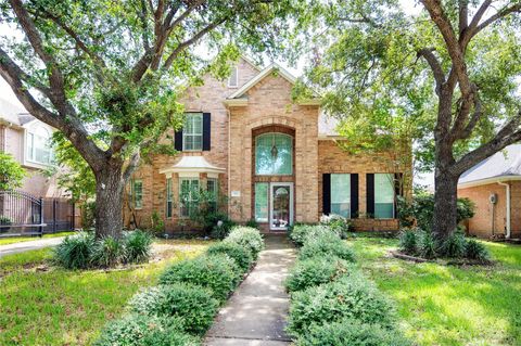 Photo of 215 Wildmoor Court, Houston, TX 77094 (MLS # 28256659)