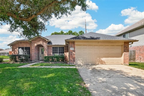 Photo of 3603 Bristleleaf Dr, Katy, TX 77449 (MLS # 20304951)