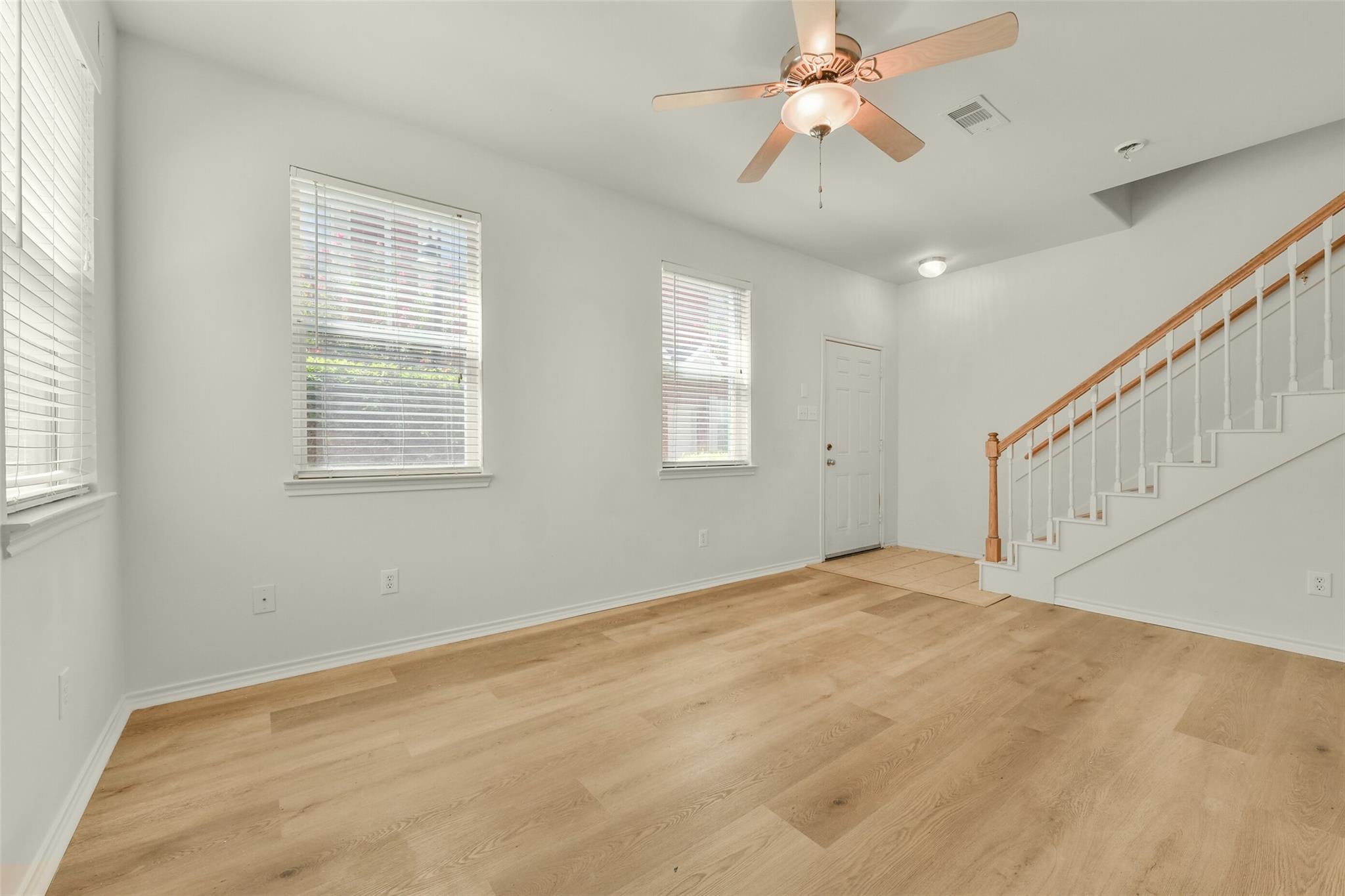 2121 Kemah Village Drive