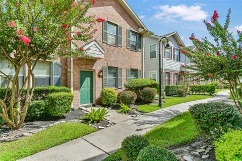 Photo of 2121 Kemah Village Drive, Kemah, TX 77565 (MLS # 43897609)