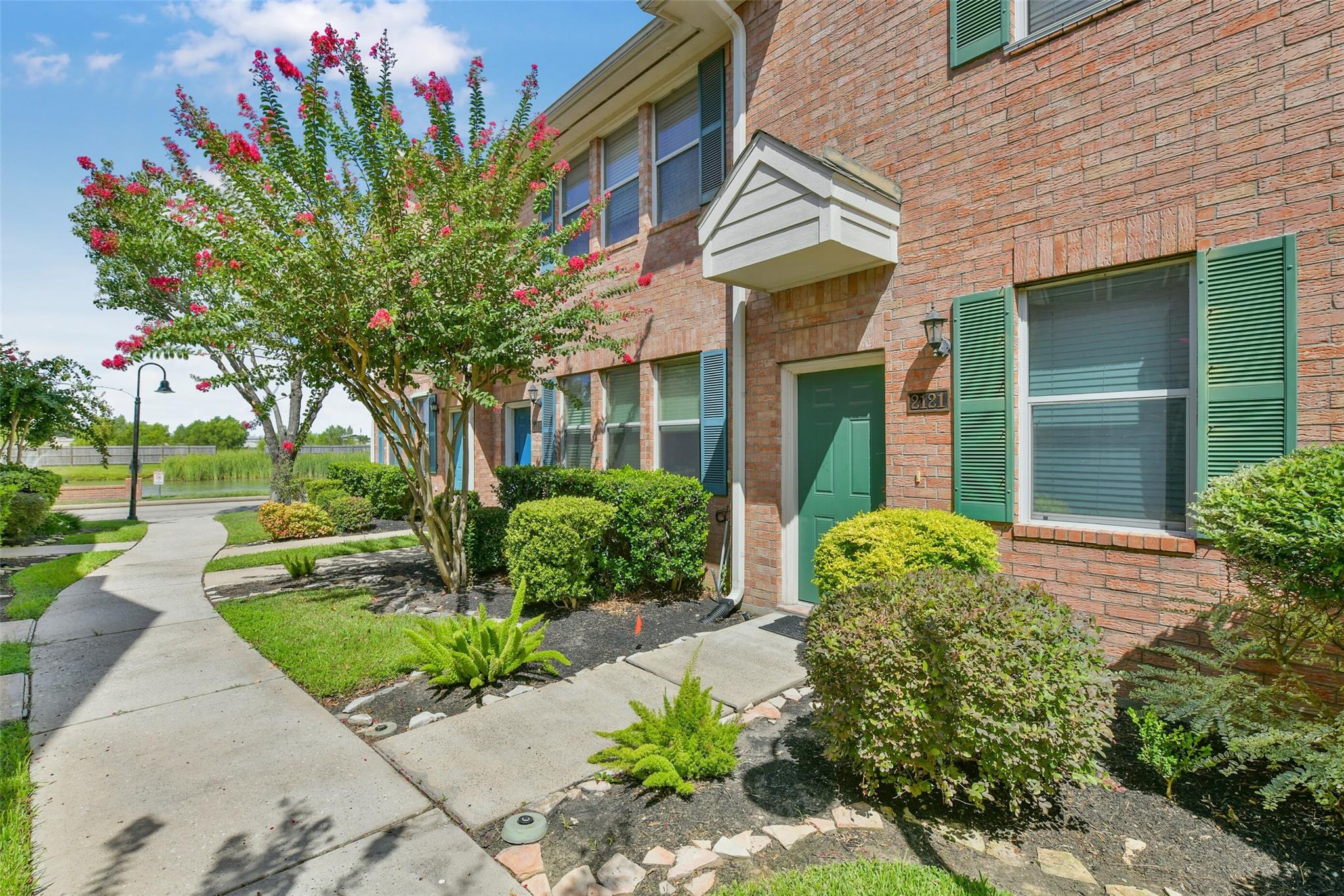 2121 Kemah Village Drive