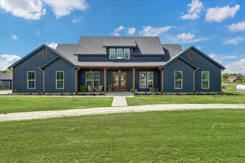 Photo of 2610 County Road 163, Alvin, TX 77511 (MLS # 47323555)