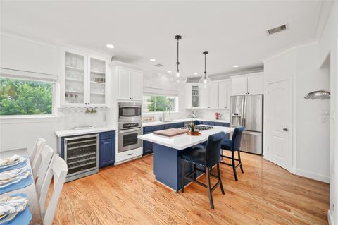 Photo of 6500 Calder Street #B, Houston, TX 77007 (MLS # 16292472)