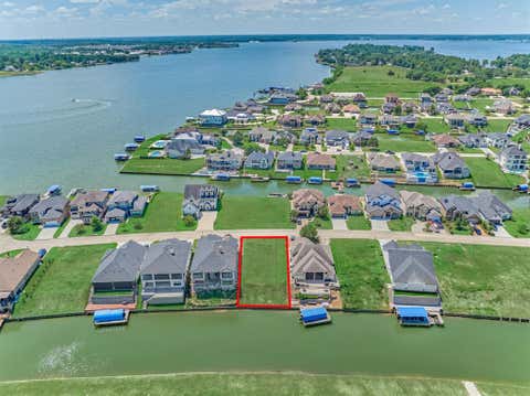 Photo of 12562 St Louis Court, Willis, TX 77318 (MLS # 15881107)