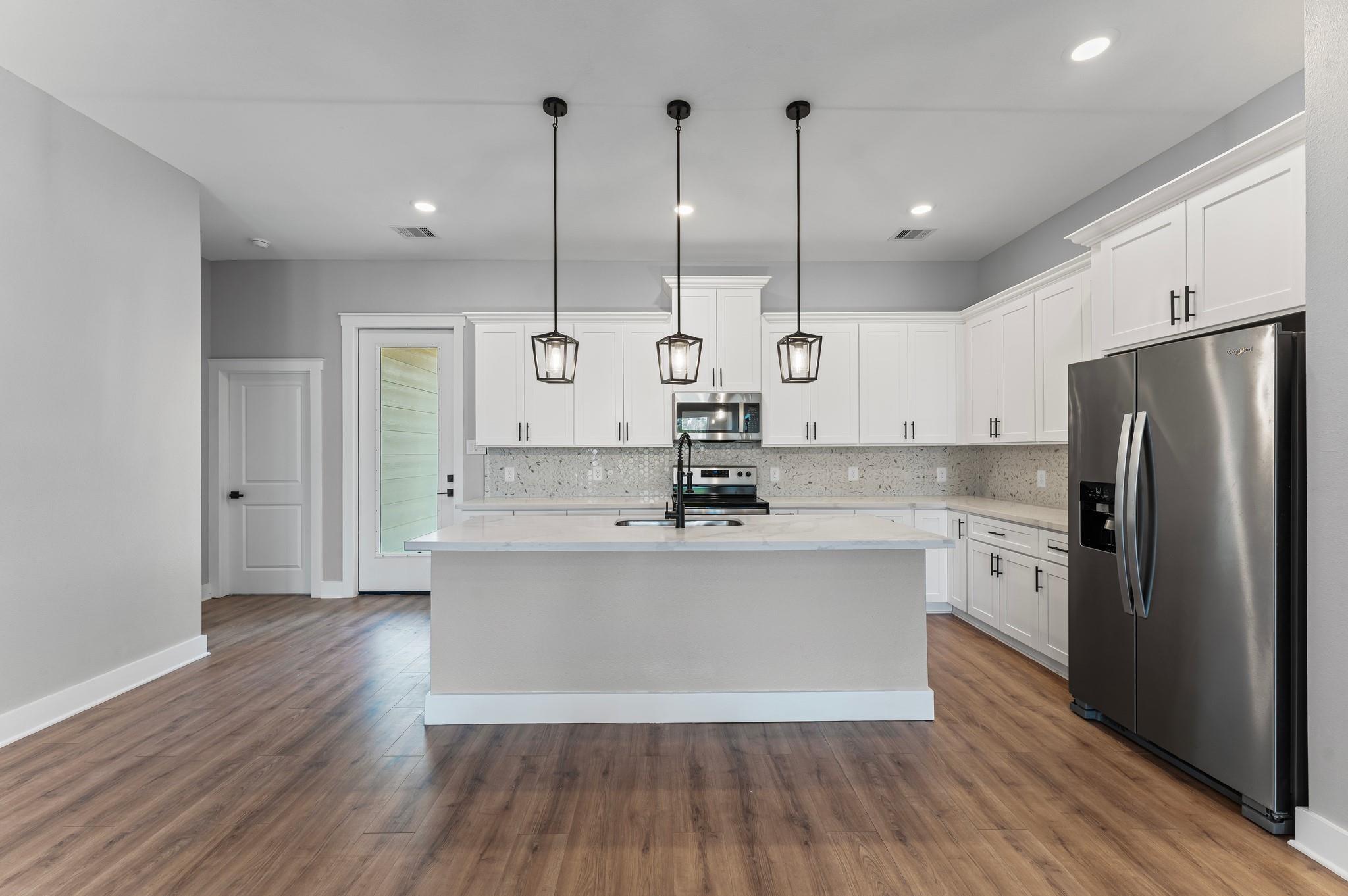 1116 Longleaf Pine St Street