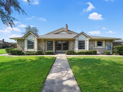 Photo of 48 Chapparal Court, Missouri City, TX 77459 (MLS # 13944188)