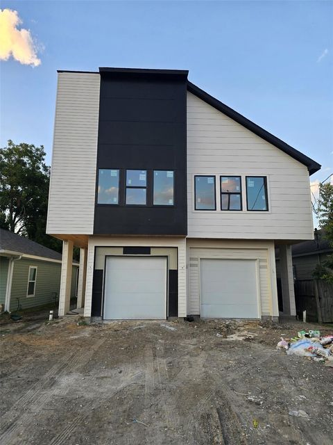 Photo of 7937 Sparta Street #A-B, Houston, TX 77028 (MLS # 90622930)