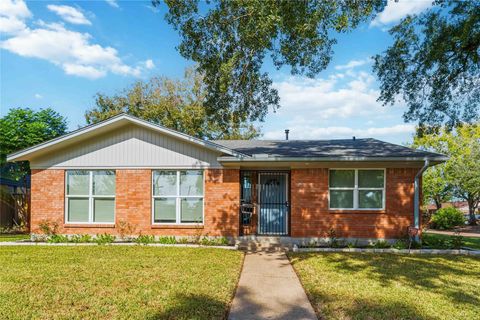 Photo of 3923 Hickok Lane, Houston, TX 77047 (MLS # 85011102)