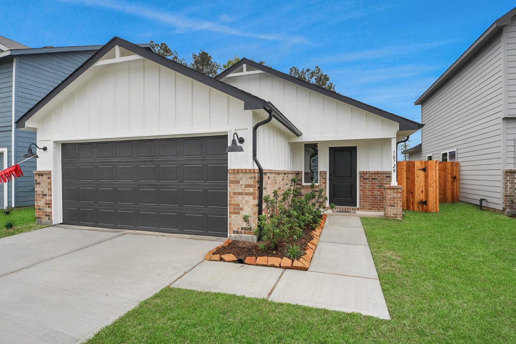 Photo of 18728 Loom Drive, Conroe, TX 77306 (MLS # 88063658)