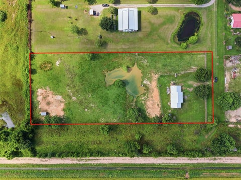 Photo of 3834 Quail Hollow Drive, Brookshire, TX 77423 (MLS # 73587156)