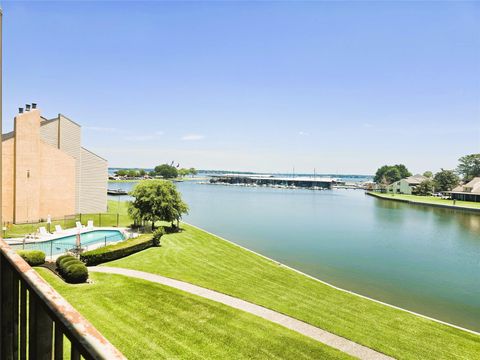 Photo of 12600 Melville Drive #3, Montgomery, TX 77356 (MLS # 18201269)