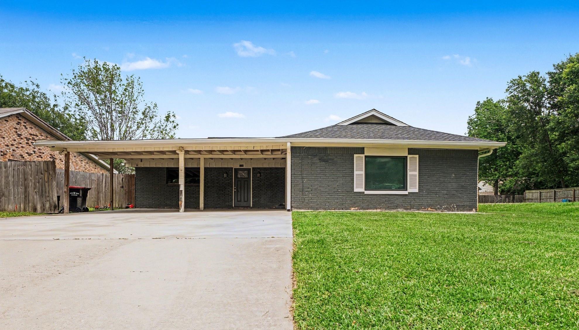 5318 Hemlock Drive