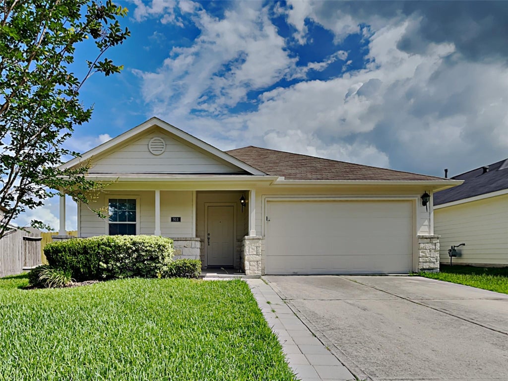 Photo of 911 Lancaster Lake Drive, Houston, TX 77073 (MLS # 17550280)