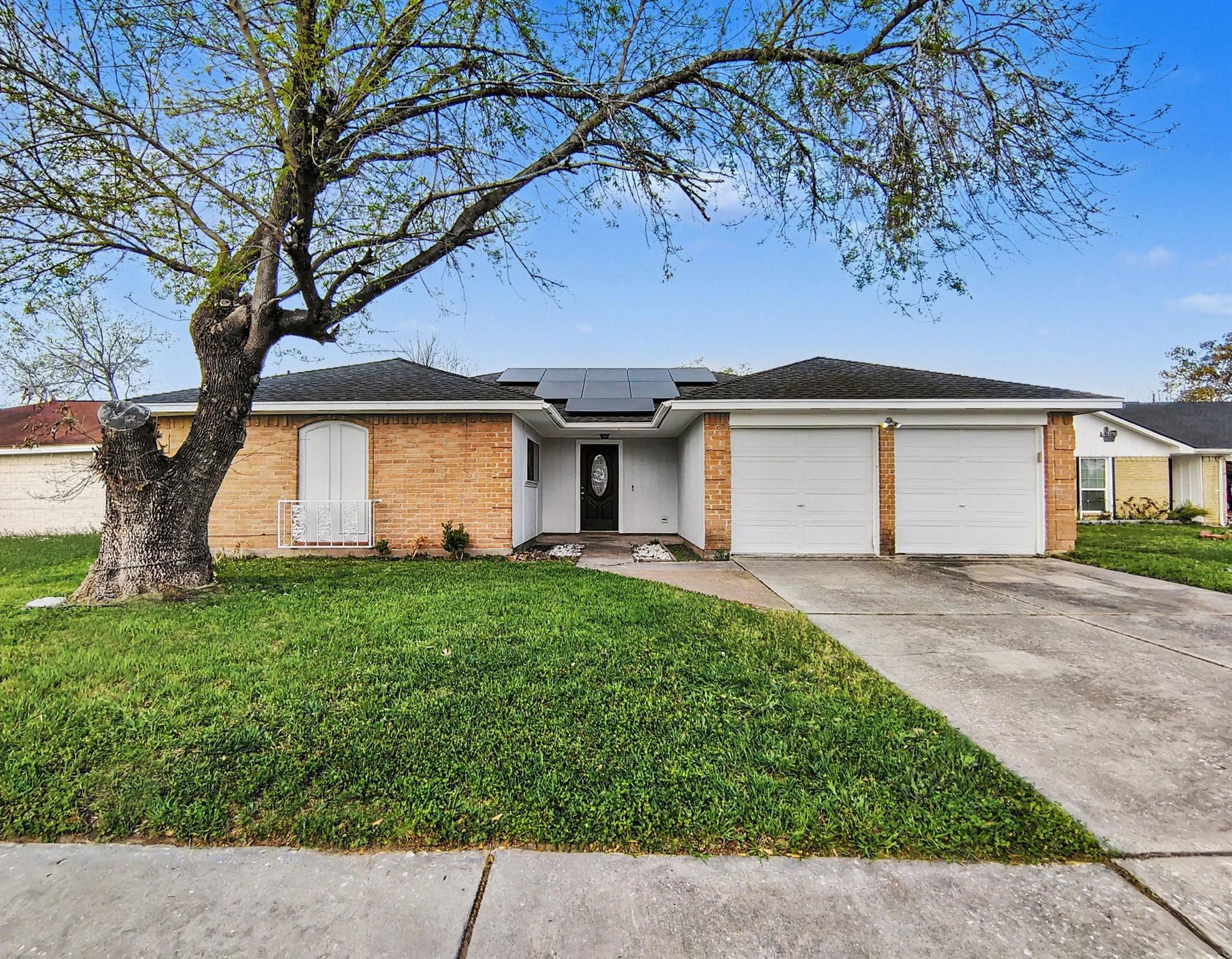 2735 Kings Canyon Court