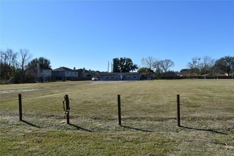 Homes For Rent - 7813 Clodine Road<br/> Houston, TX 77083
