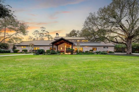 11105 S Country Squire Street Piney Point Village TX 77024