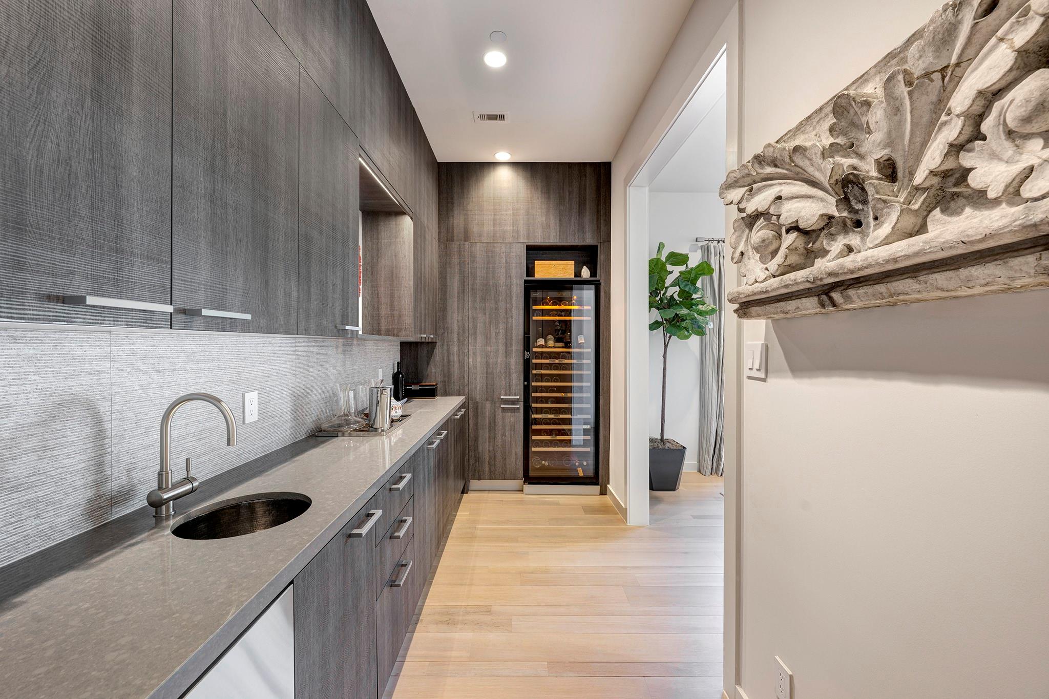 11105 S Country Squire Street