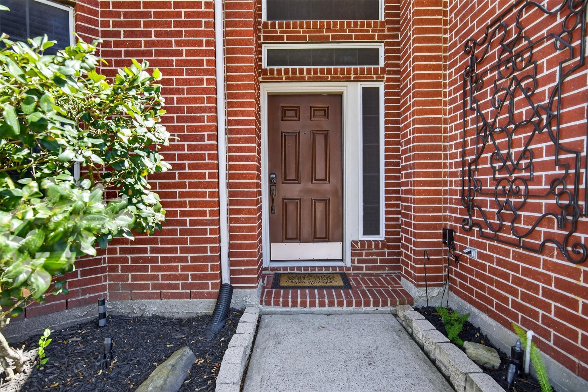 405 Gastonbury Court