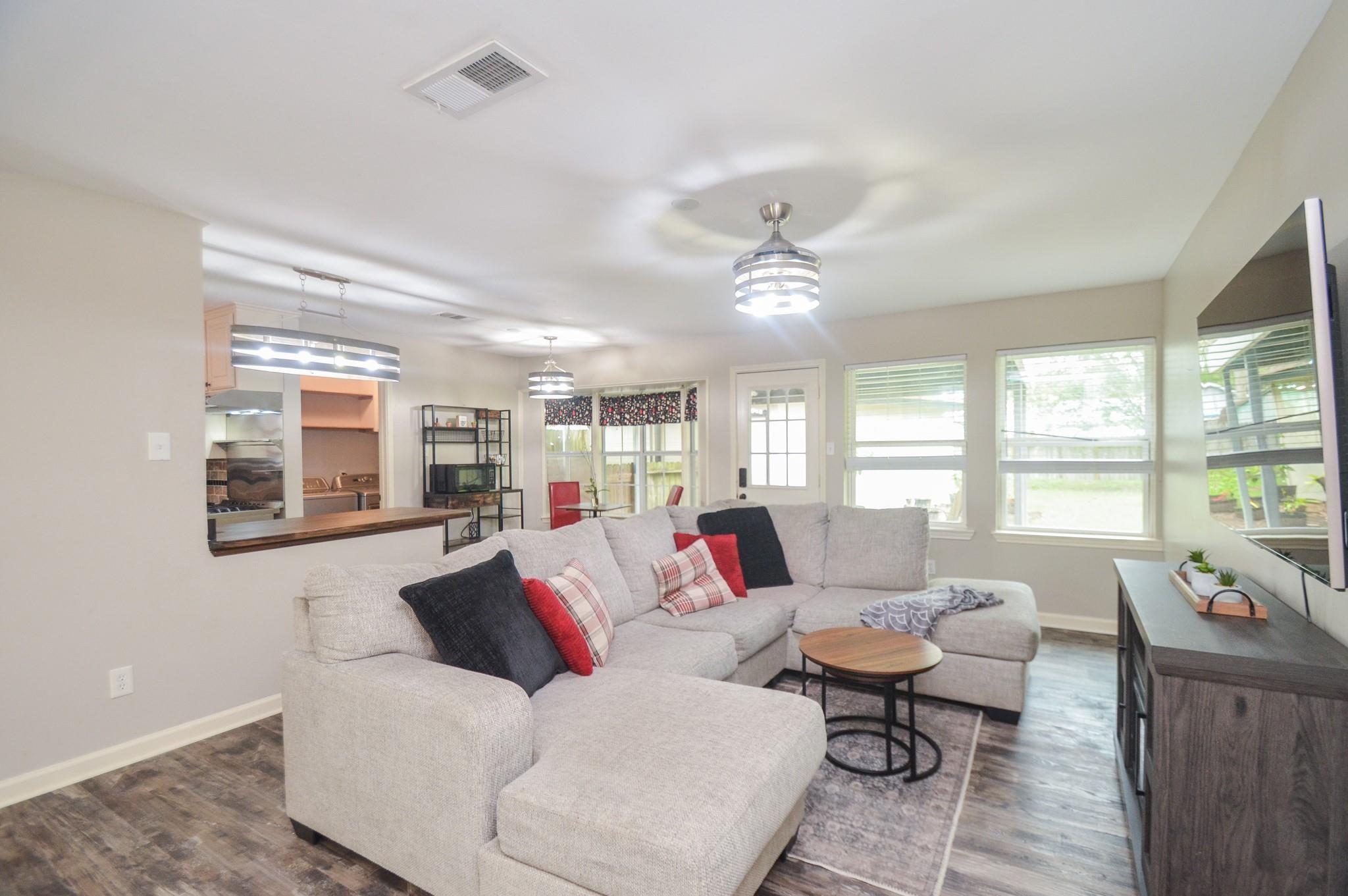 2719 Mustang Road