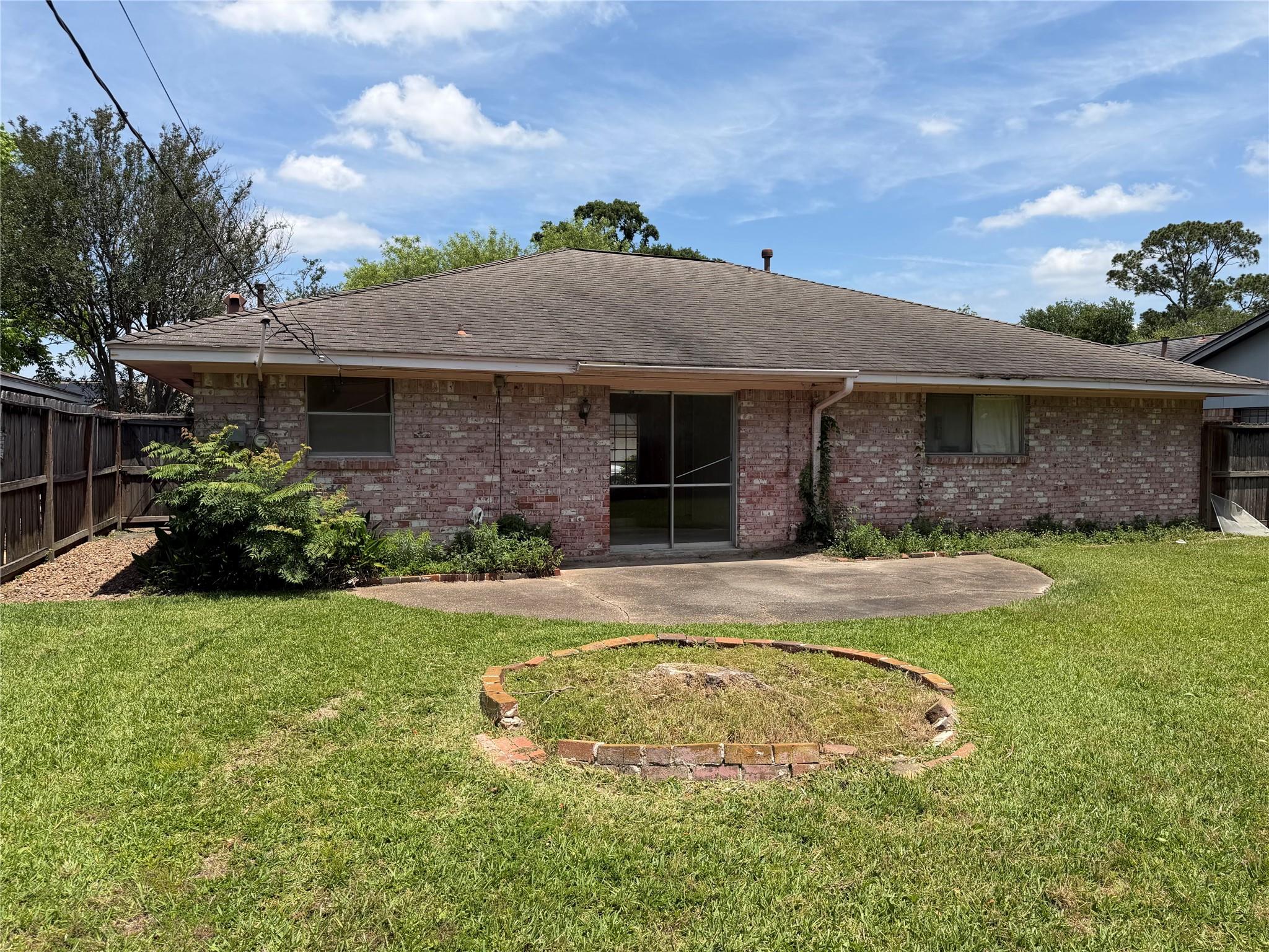 5607 Viking Drive