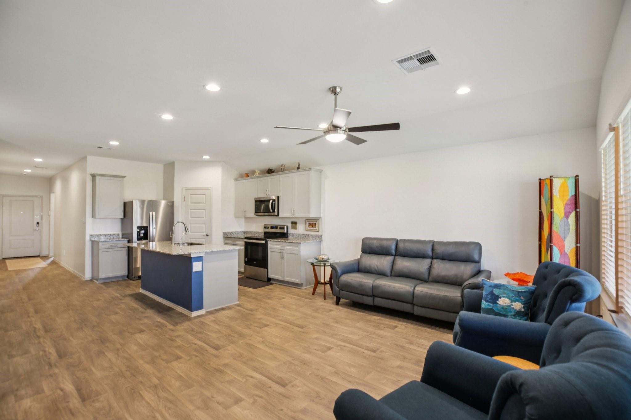 1279 Thornbird Trail