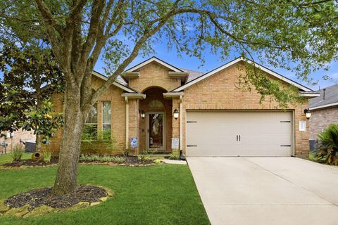 Photo of 3233 Emma Lake Court, Dickinson, TX 77539 (MLS # 67136905)