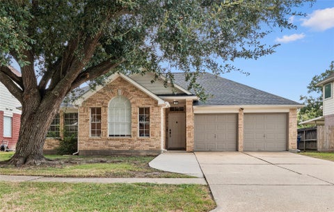 Photo of 7822 Bighorn Street, Baytown, TX 77521 (MLS # 33701073)