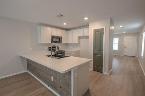 Photo of 104 Austin Road, Angleton, TX 77515 (MLS # 77782249)
