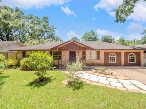 Photo of 9607 Carousel Lane, Houston, TX 77080 (MLS # 67575501)