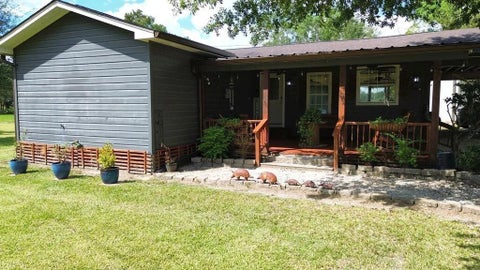 Photo of 612 W Martin Luther King ST, Kirbyville, TX 75956 (MLS # 53135857)