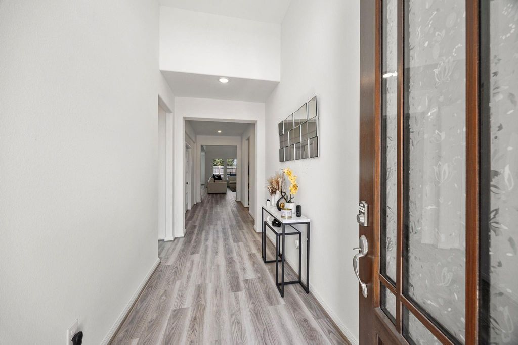 Photo of 21467 Somerset Shores Crossing, Kingwood, TX 77339 (MLS # 18304470)