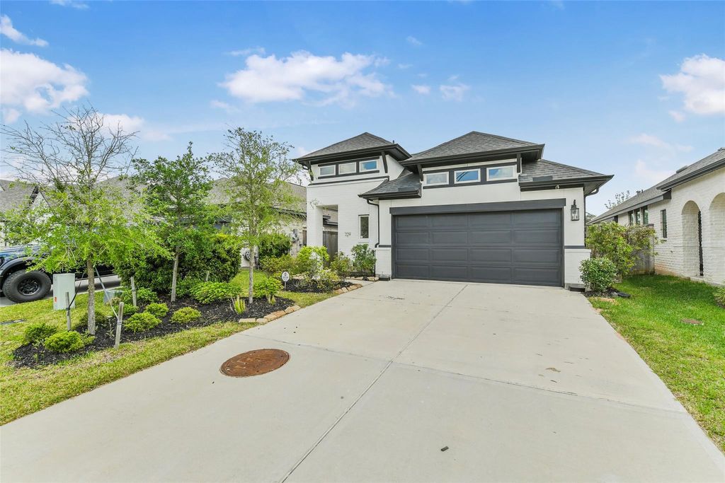 Photo of 229 Trapper Creek Drive, Conroe, TX 77304 (MLS # 61995432)